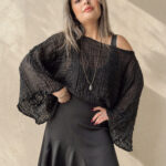 Siyah Faralya Keten Kayık Yaka Asimetrik Bluz | Premium Collection