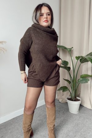 Kahve Çizgili Premium Yün Karışımlı Pensli Şort - Görsel 3