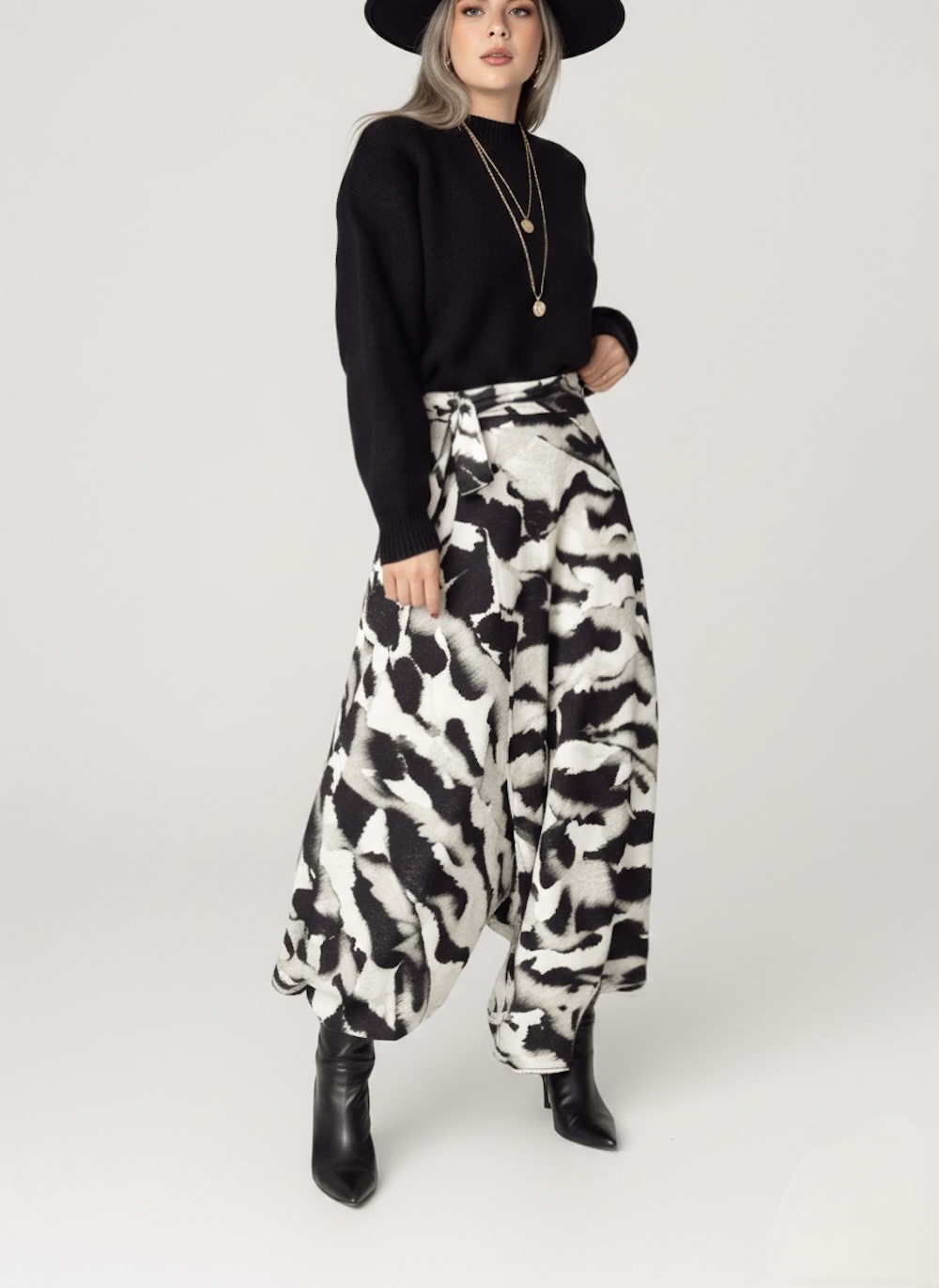 1F7D6E30-1893-48F5-BCA3-47060217E821 Batik Kruvaze A Form Asimetrik Etek | LIMITED - Görsel 1