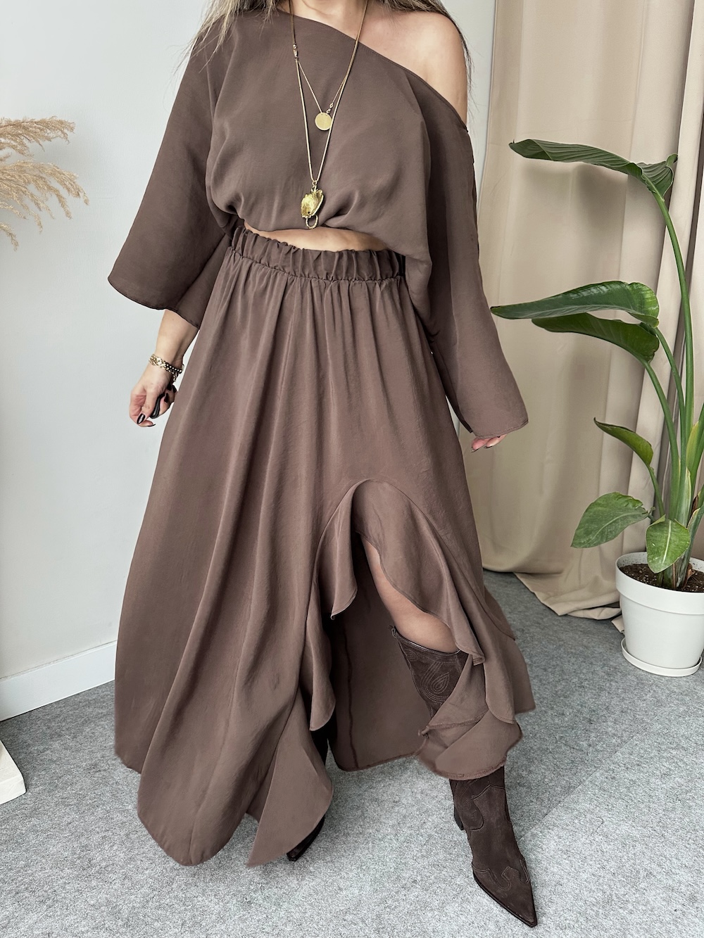 21CB38F9-DBF6-4EFA-9937-2FBE320DD493 Kahve Volanlı Maxi Tasarım Etek - Görsel 1