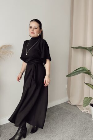 Siyah Çelik Dik Yaka Yarasa Kol Bluz - Görsel 2