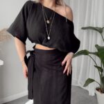 Siyah Müslin Kayık Crop Bluz