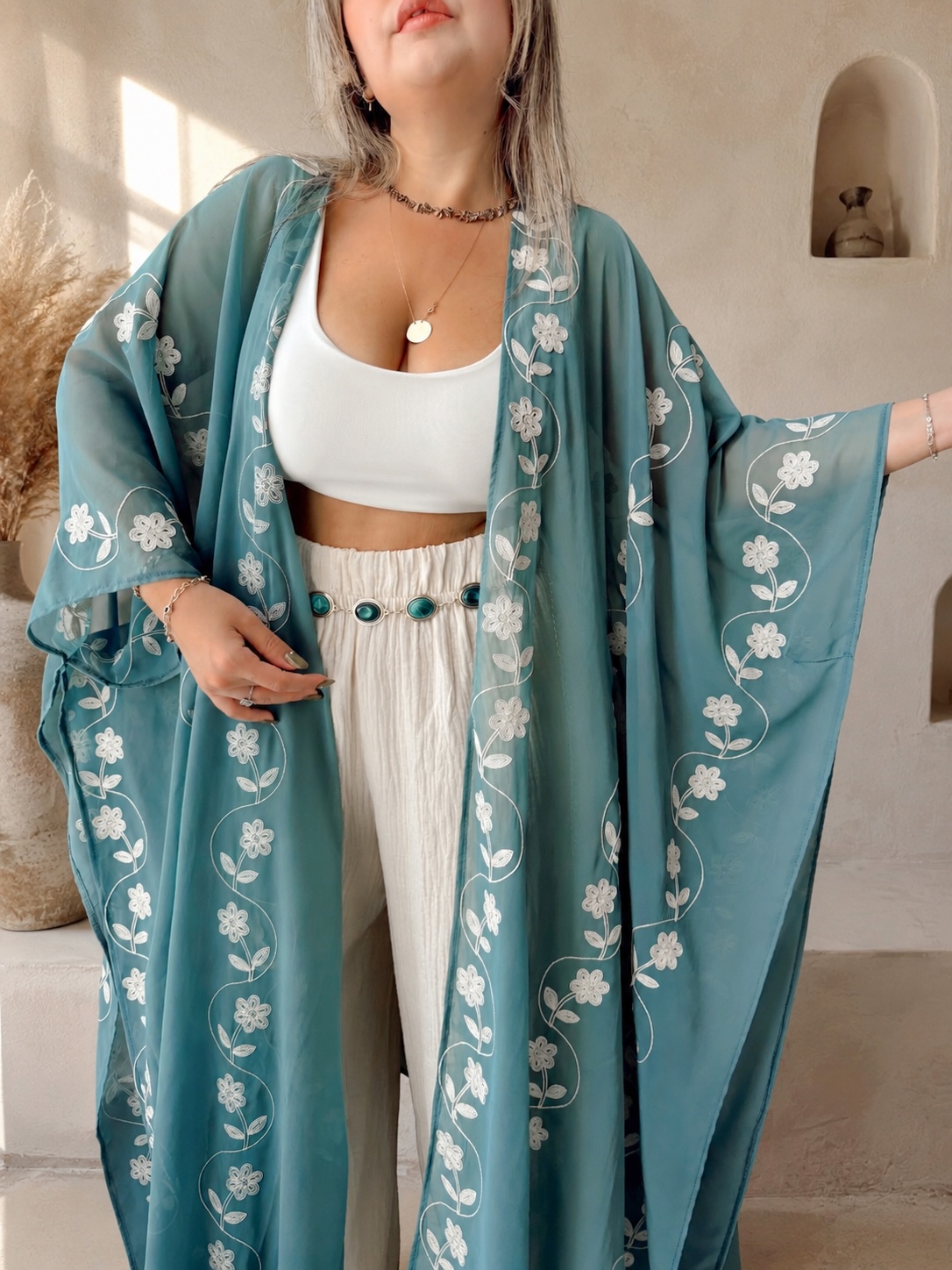 Edited in Tezza with: Shadows Premium Şifon Nakışlı Kimono Pareo - Görsel 1